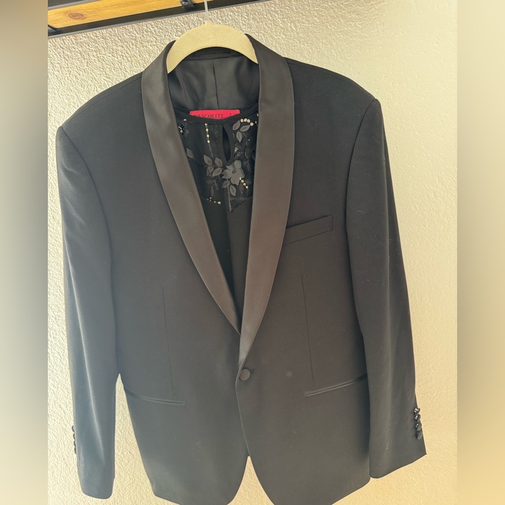 Bellio Bespoke Design Classic Tailored Hand stitched Black Tuxedo Jacket SZ  6-8